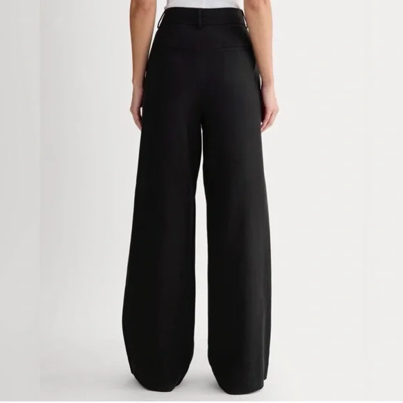 Everlane The Draper Pleated Pant in Buttersmooth Black - Picture 2 of 6